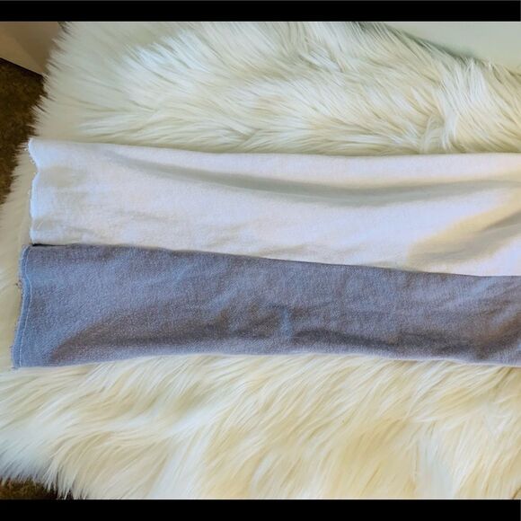 Trendy Fun VS PINK Half Zip Raw Hem White & Gray Two Toned Crop Hoodie! 🔥 - Picture 5 of 6